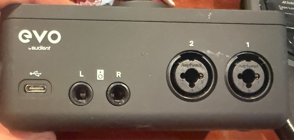 Audient EVO 4 USB Audio Interface (FREE SHIPPING)