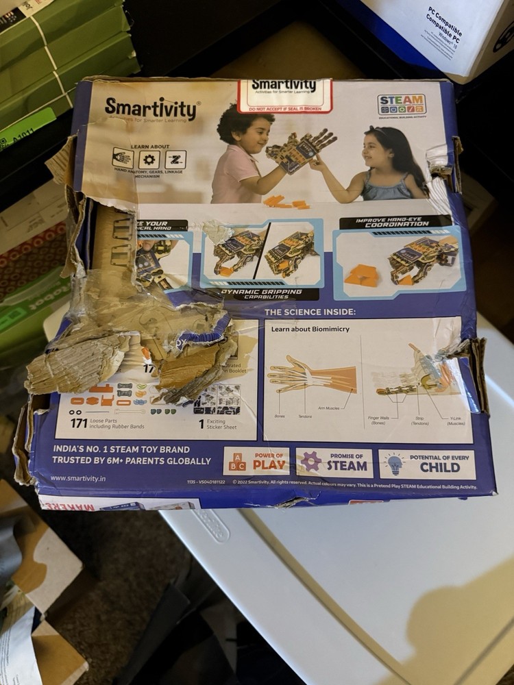 Smartivity mechanical hand