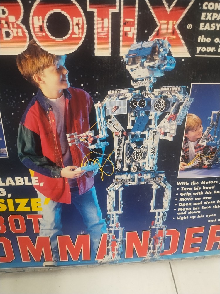 Vintage 1996 Robotix Robot Commander Life Size Motorized Modular Building Kit