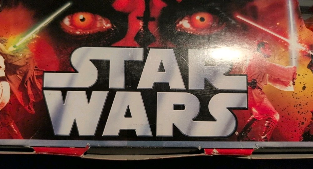 Hasbro 2006 Darth Maul Double Bladed Electronic Lightsaber