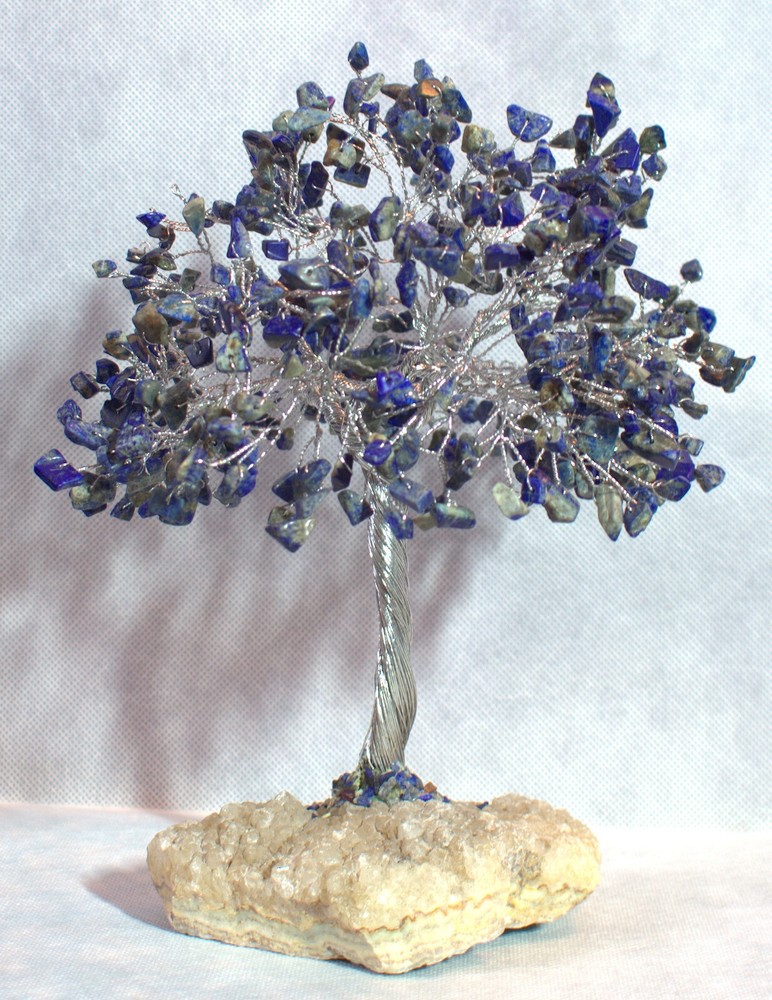 Beautiful Lapis Lazuli Gem Tree w/500 Gemstones