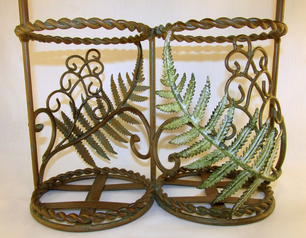 Rustic Wrought Iron Handled 2 Bottle Wine/Flower Holder With Ferns