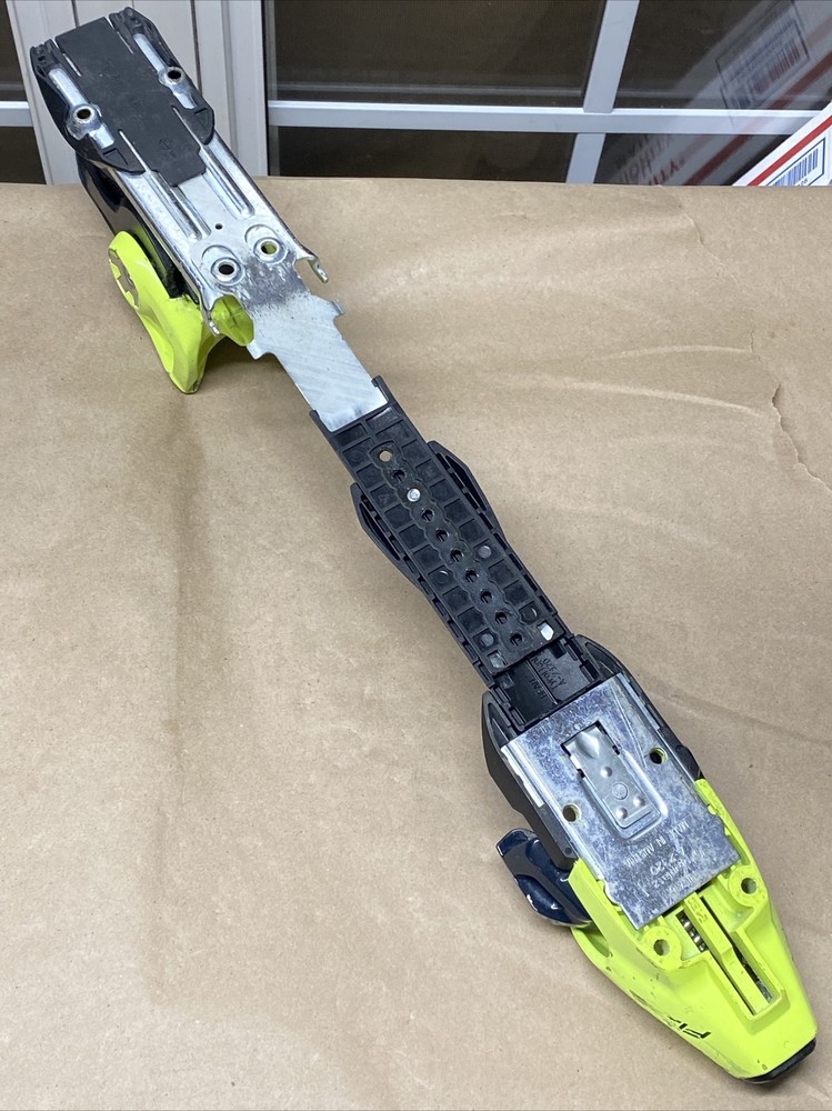 FISCHER RC4 Z18 X RD FREE FLEX COMPETITION BINDING