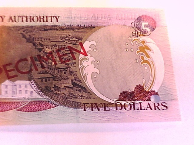 Bermuda 2000 Five Dollar SPECIMEN note Choice Crisp Uncirculated.