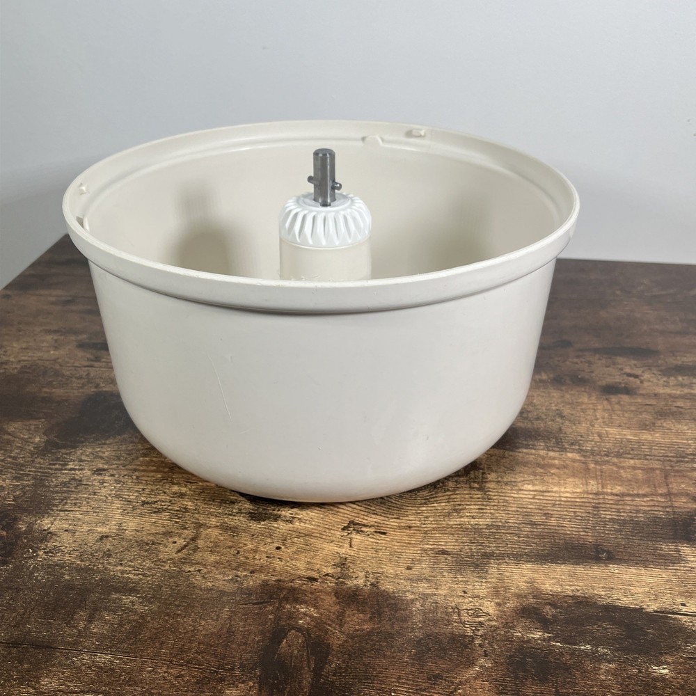 Bosch UM3 Mixing Bowl Replacement Has Scratches