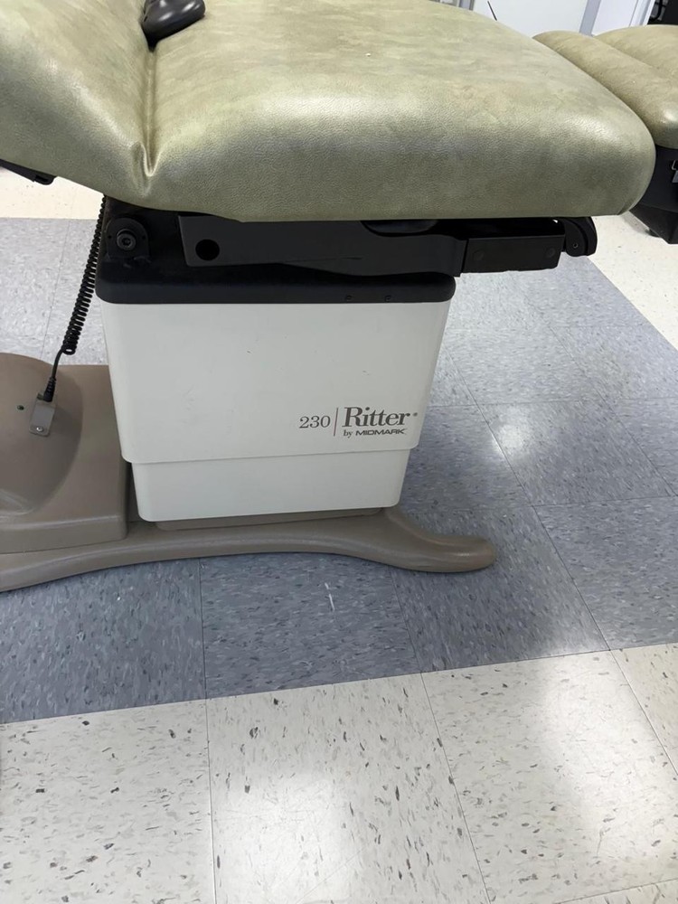 Midmark RITTER 230 Exam Table Chair