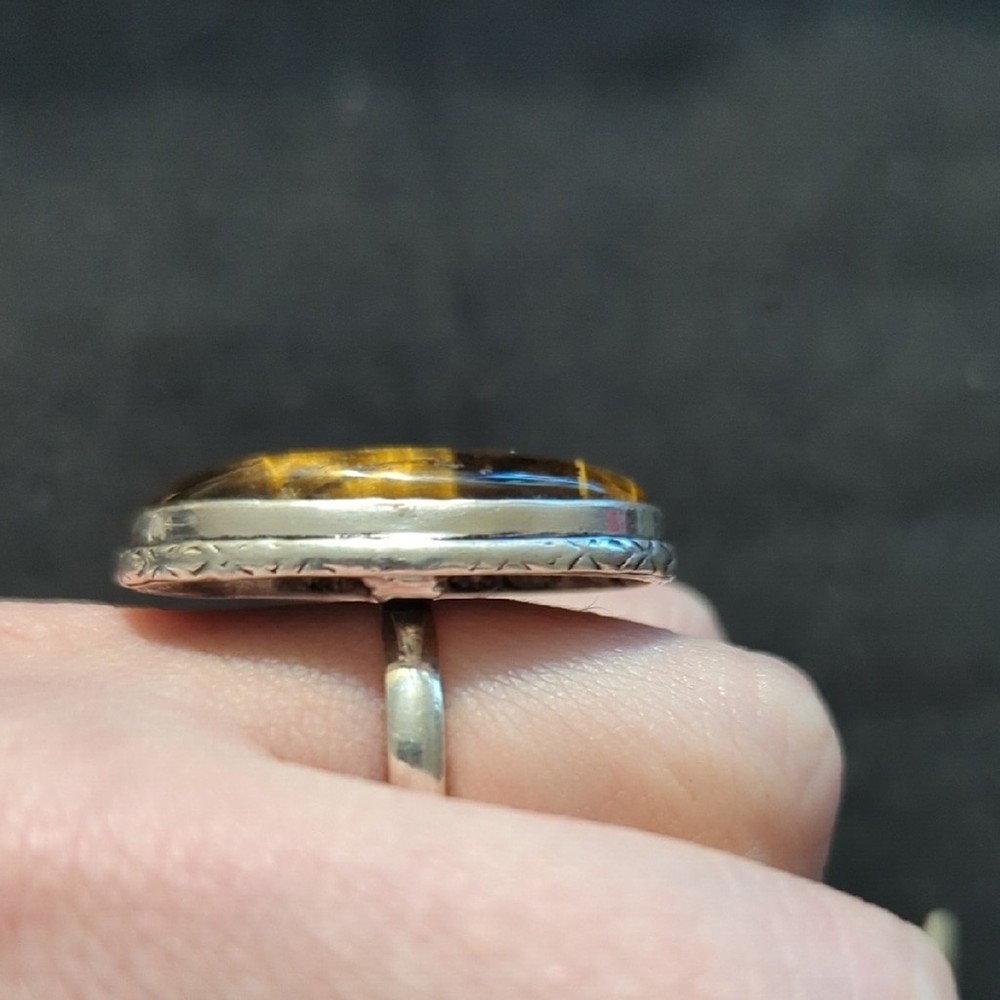 Silver Plated Brown Tiger's Eye Gemstone Oval Statement Ring - Size 8