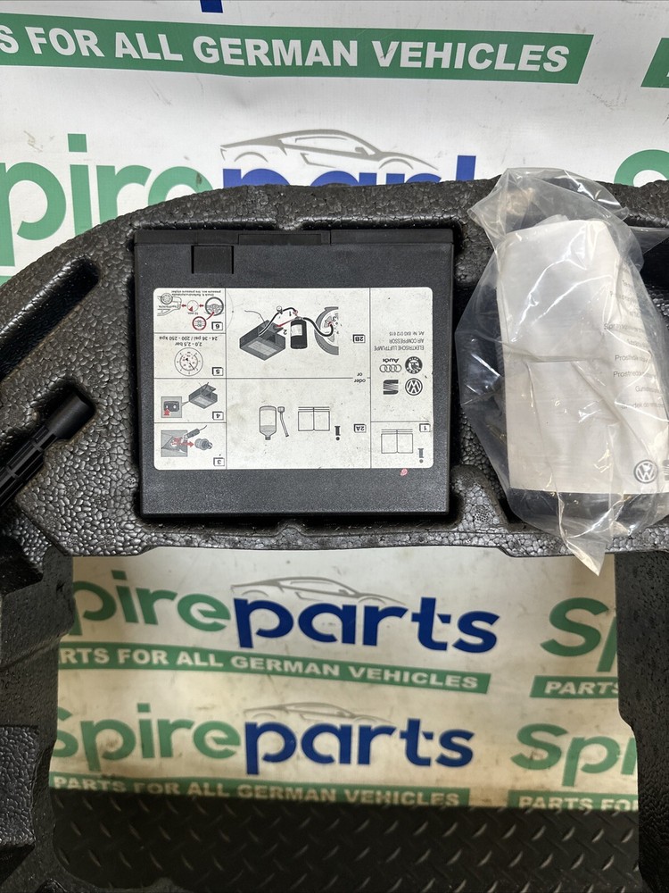 2017 AUDI A1 8X EMERGENCY TYRE KIT