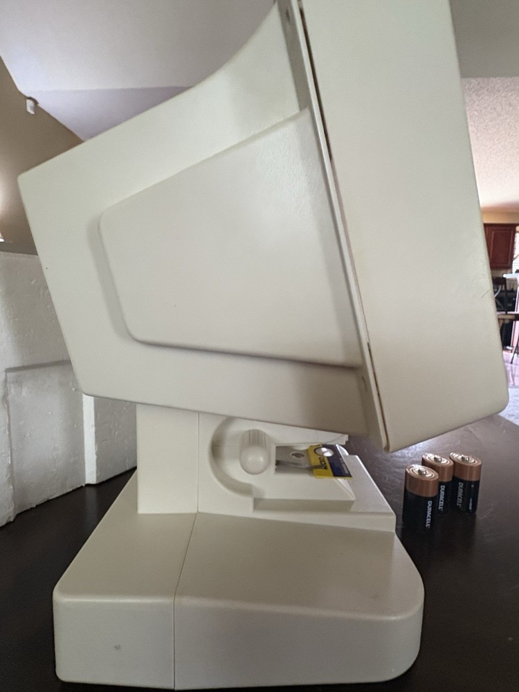 Vintage MICRO-SCIENCE MEGA SCREEN MICROSCOPE 62 PCS 1998-Used/Powers On