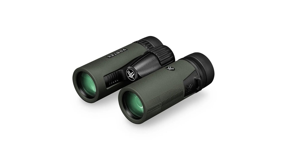 Vortex Optics Diamondback HD 10x32 Binocular with Free Camo Forest Hat Bundle