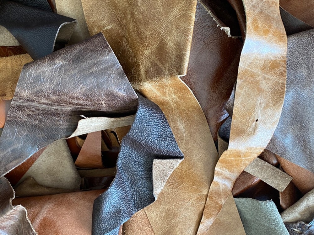 Brown Leather Offcuts & Remnants - 1kg - Various colours, thickness & sizes