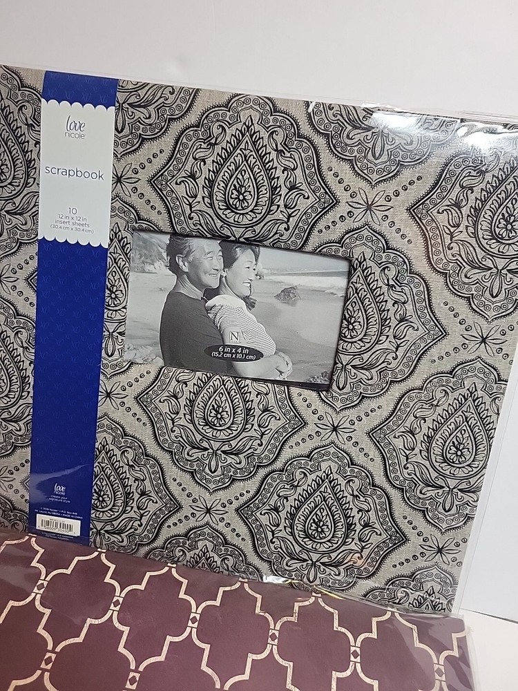 Scrapbook Albums 2pc Love Nicole 12 X 12 Includes Insert Sheets 2 Hold Box D