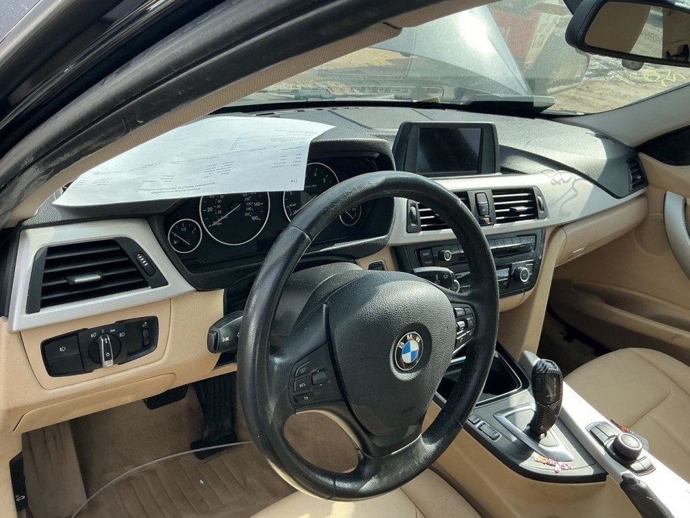 320I 2014 Glove Box 4994309