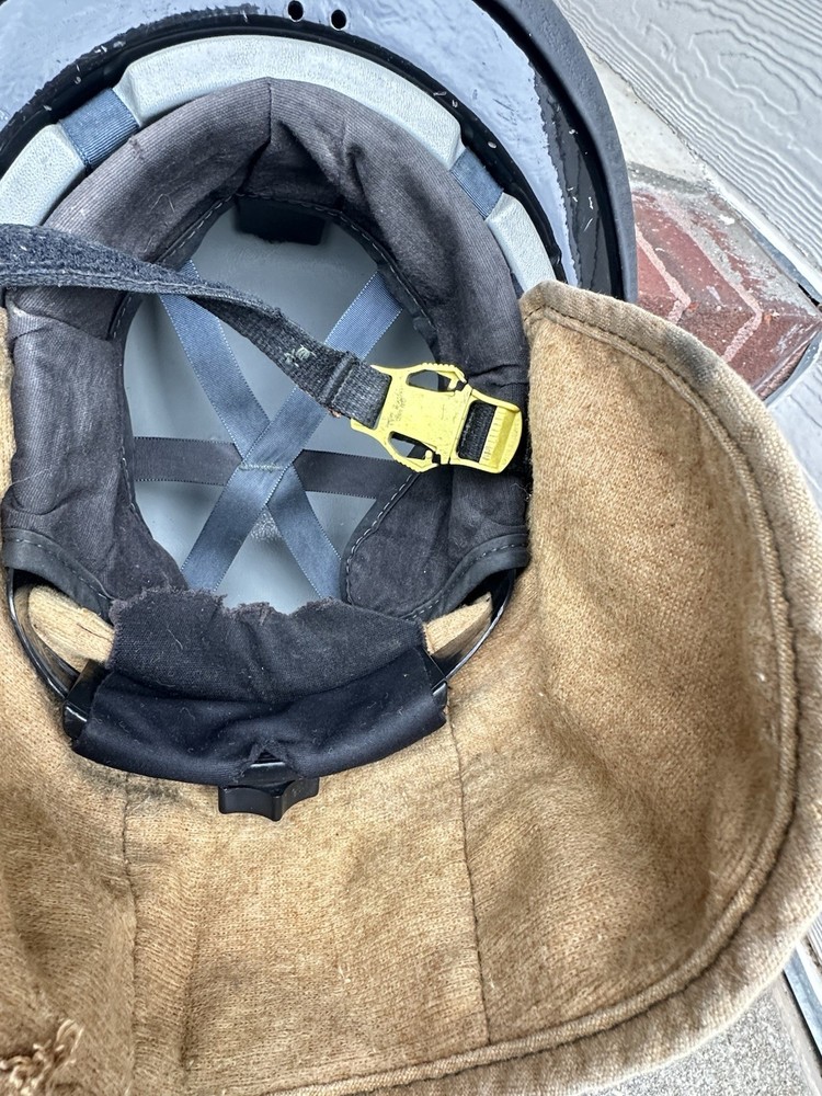 Cairns Authentic 1010 Fire Helmet Firefighter Neck Shield