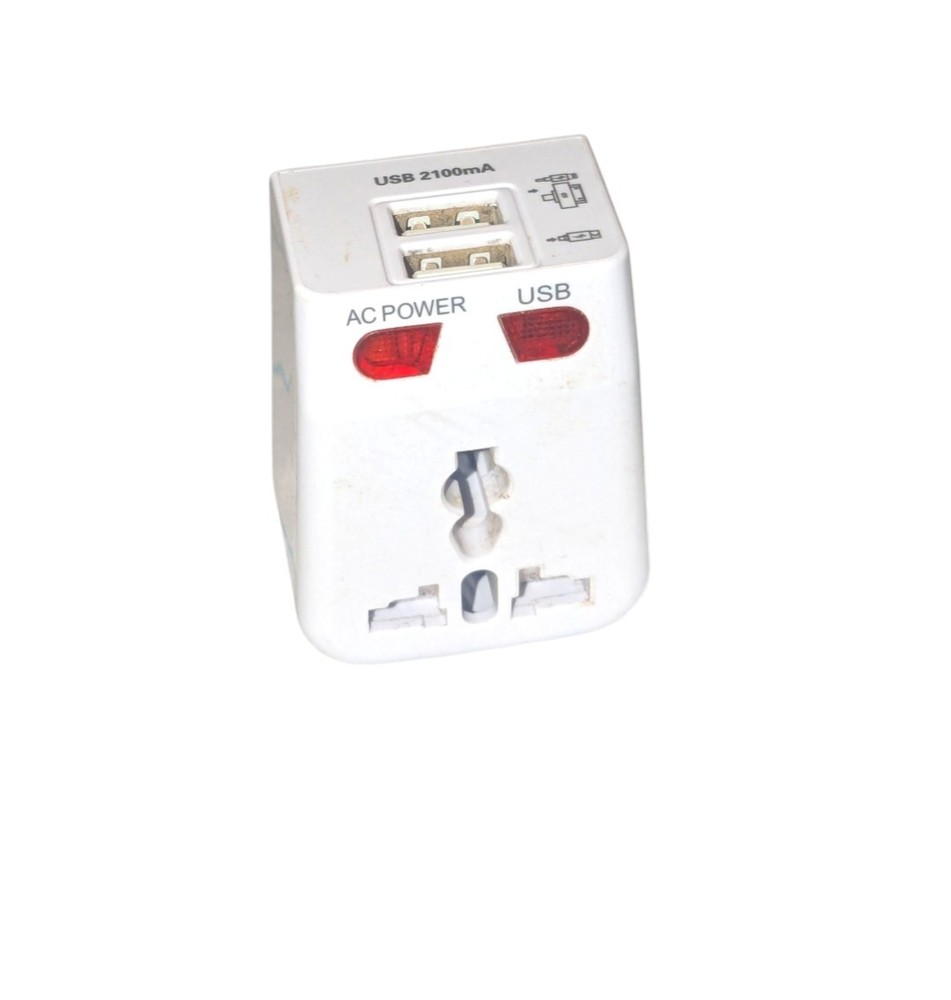 W.W Adapter + 2 Usb. Universal Adapter Plug Travelling Set
