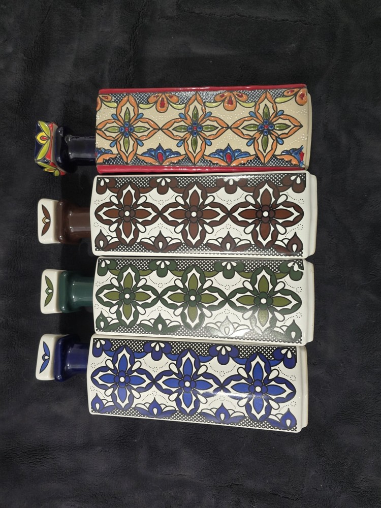 Dos Artes Empty Bottle Set Of 4