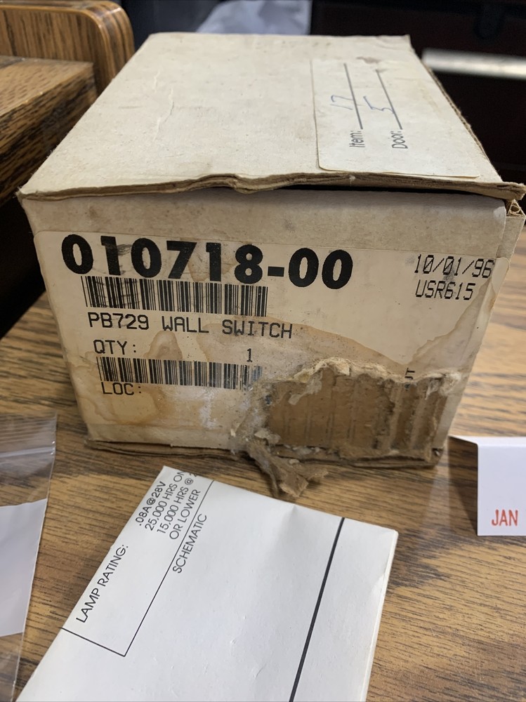 PB729 Wall Switch 010718-00