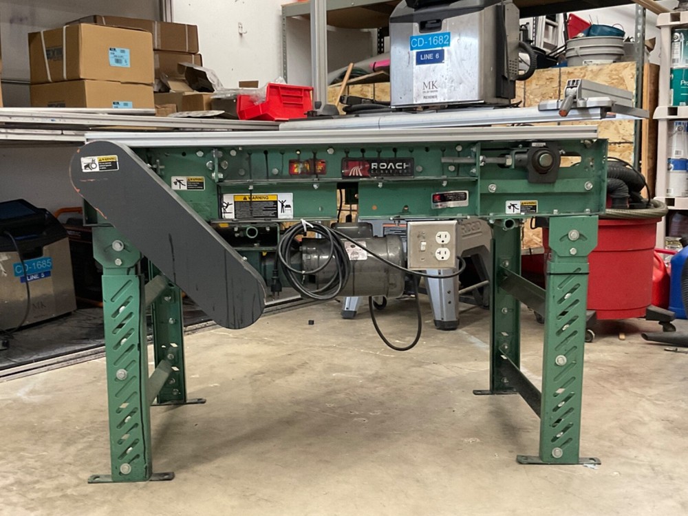 Roach conveyor belt system