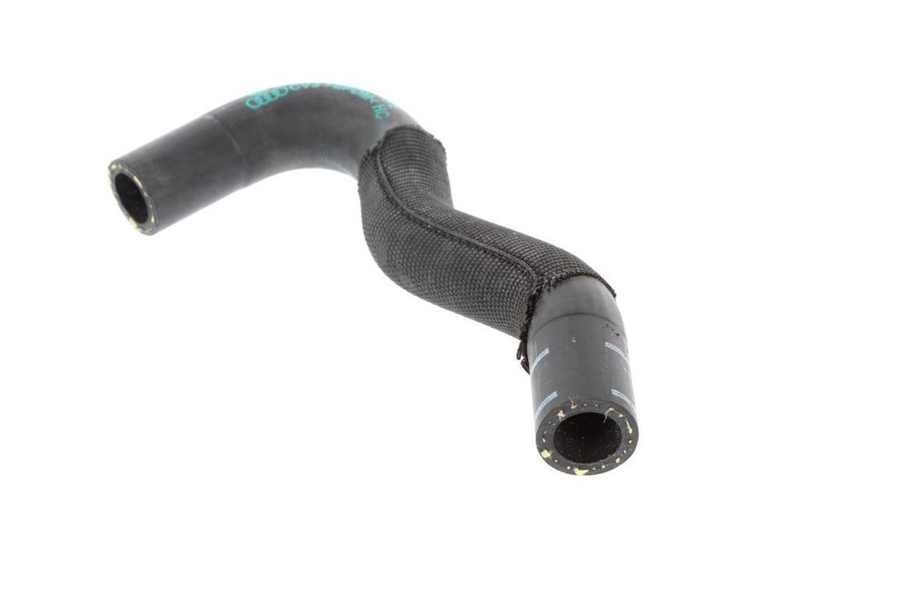 Genuine AUDI VW A4 Avant S4 Quattro Cabrio A6 Coolant Hose 059121073E