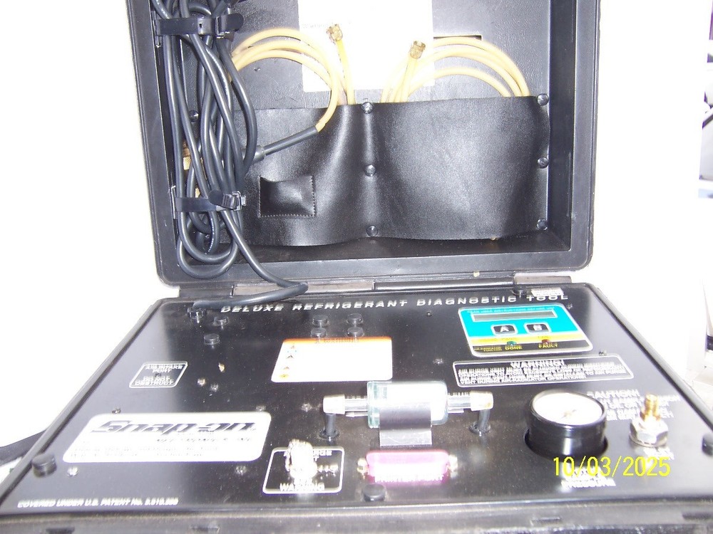 DELUXE REFRIGERANT DIAGNOSTIC TOOL WITH AIR-RADICATOR TECHNOLOGY by  NEUTRONICS.