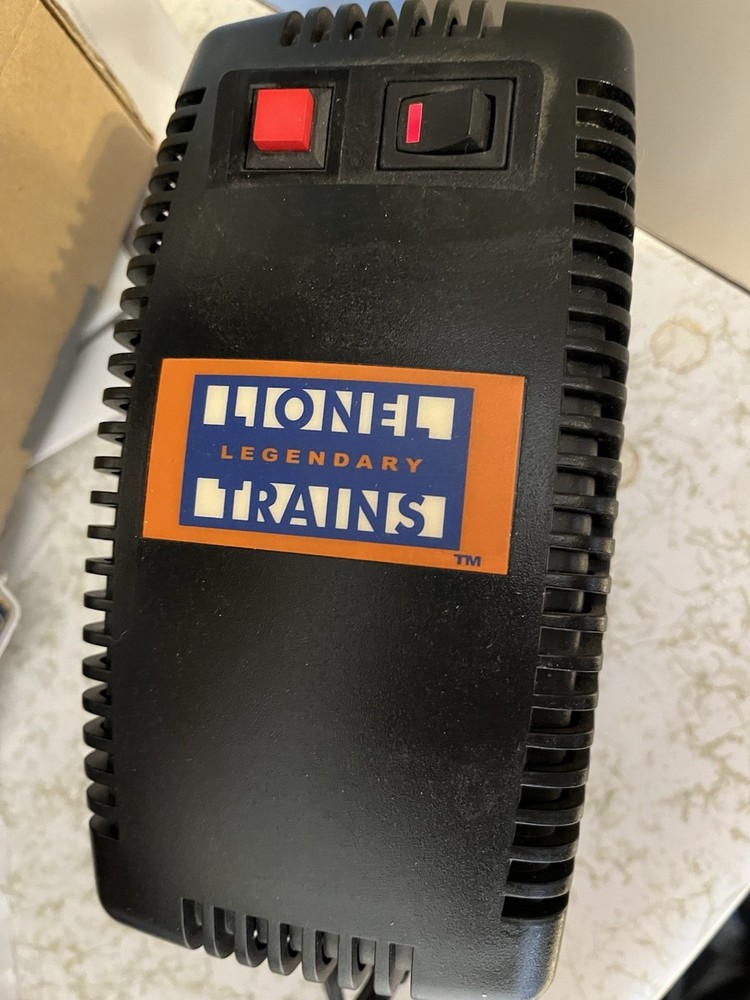 Lionel CW-80 with power supply pack
