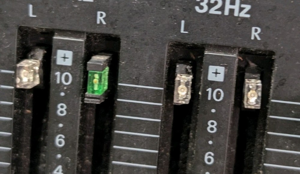 Onkyo Integra Stereo Graphic Equalizer 12 Band EQ-35 Damage Knobs Holder Works
