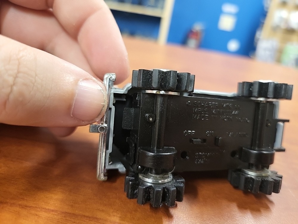 Stomper 4x4 Ford Grey Work But Back Clips Is Broken