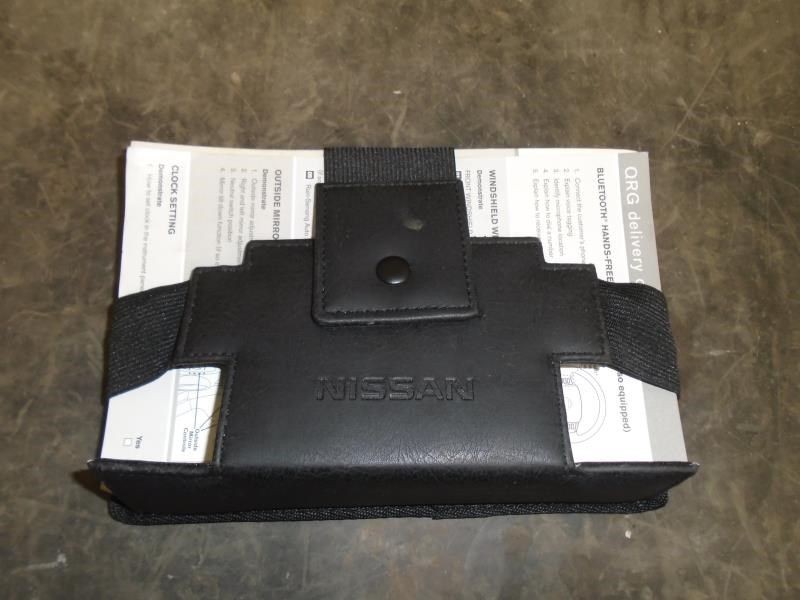VERSA 2012 Owners Manual 1065258