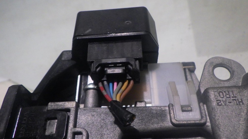 13 HONDA CR-V Ignition W/Key