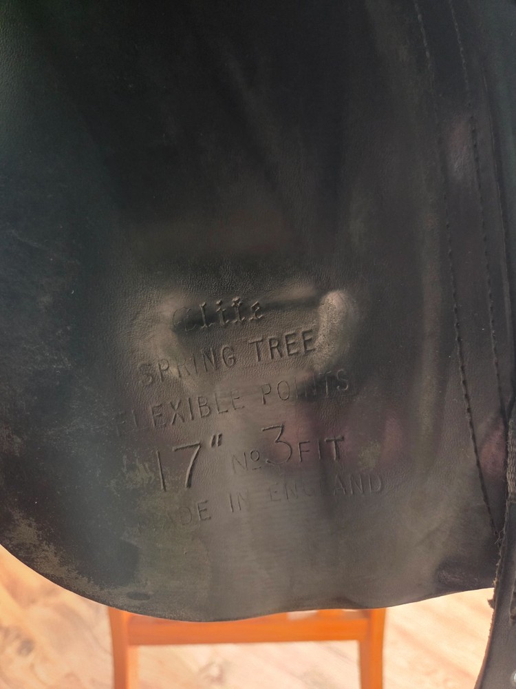 Windsor Elite Dressage Saddle, Medium, 17" Seat, # 3 Spring Tree