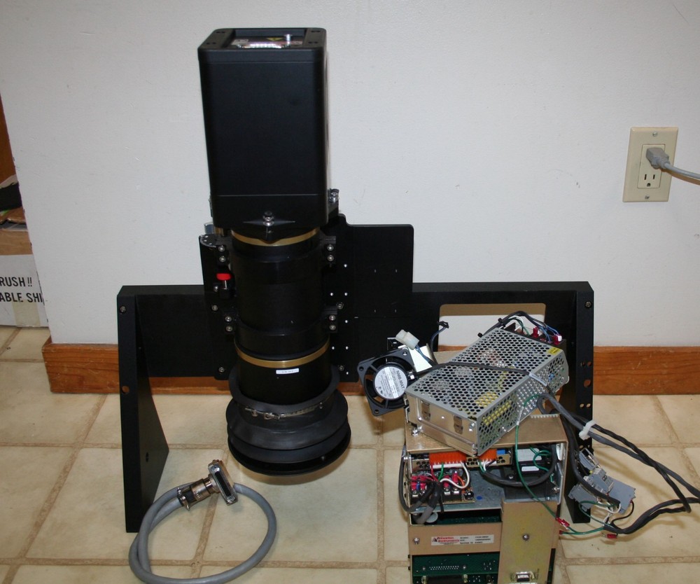 Princeton Instruments Camera 7380-0002 w/ Lens & power, controller box 7322-0002