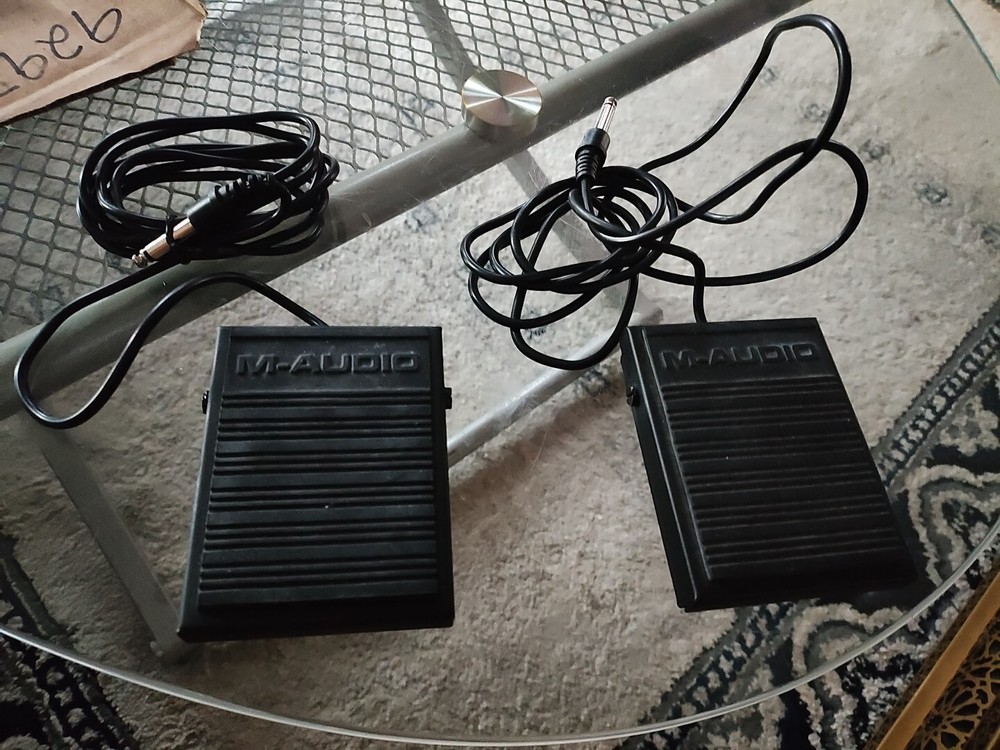 2 M-Audio ~ SP-1 ~ Sustain Foot Switch Pedal Controller for Electronic Keyboard