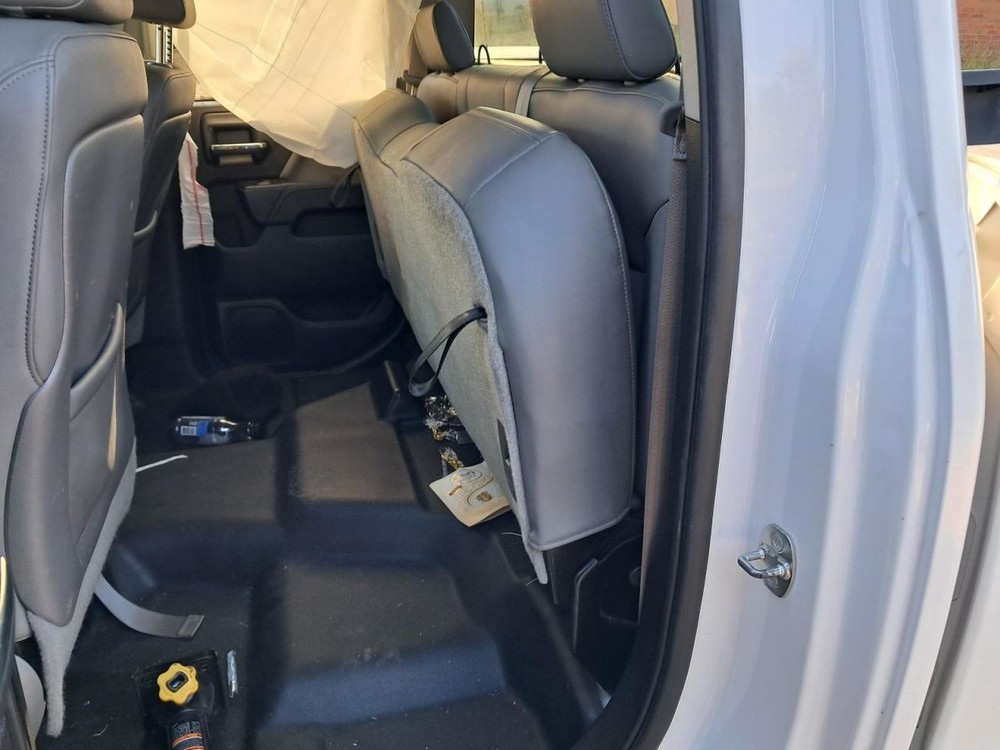 SILVRDO15 2014 Glove Box 4785678