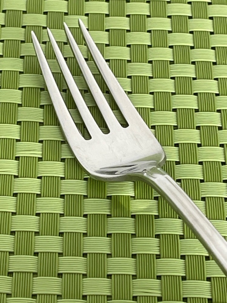 Reed & Barton MODERN PROVINCIAL Stainless Silverware Flatware SMART CHOICE