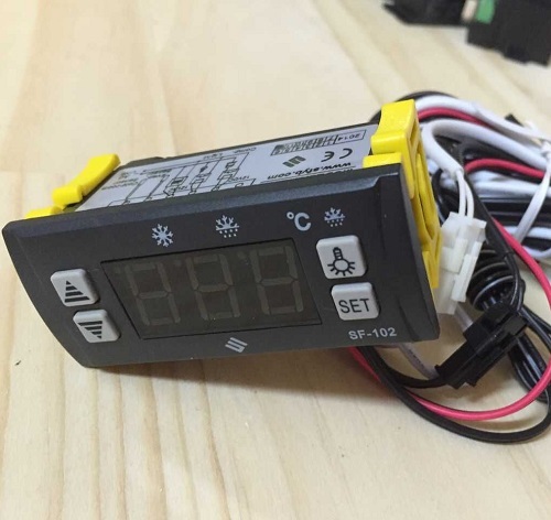 SHANGFANG SF-102S Digital Temperature Controller