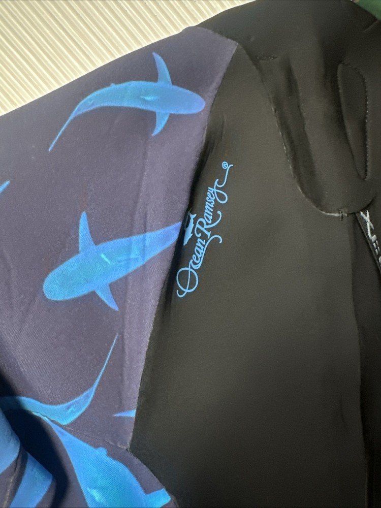 2mm Woman’s Size 8 Xcel Wetsuit 🦈