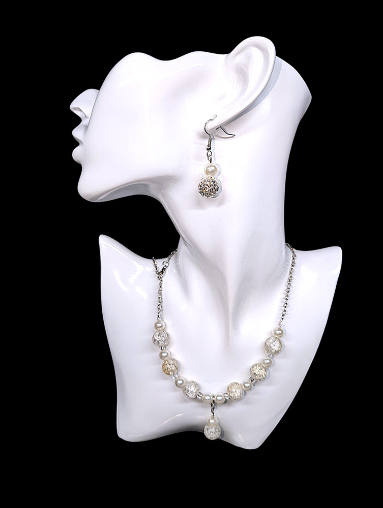 Queen Love Earrings