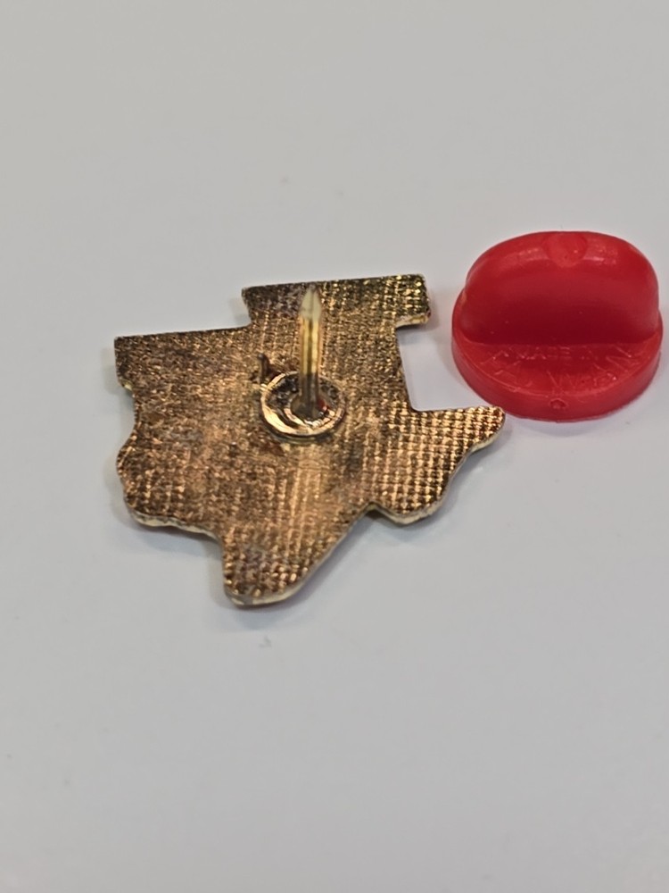Howdy From Texas Souvenir Lapel Pin *