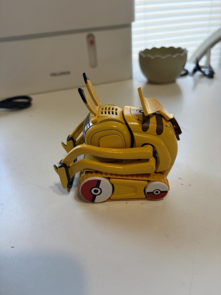 Anki Vector Home Robot 600mah upgrade Full Set PIKACHU THEMED