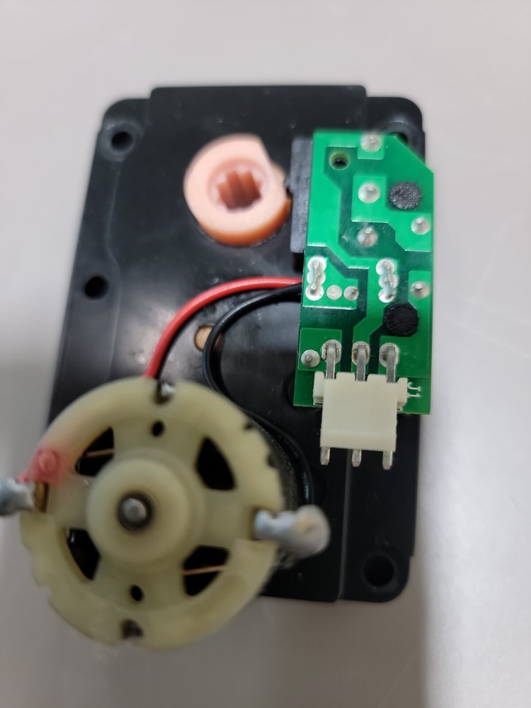 Gaines Vending Motor snack or can drink selection