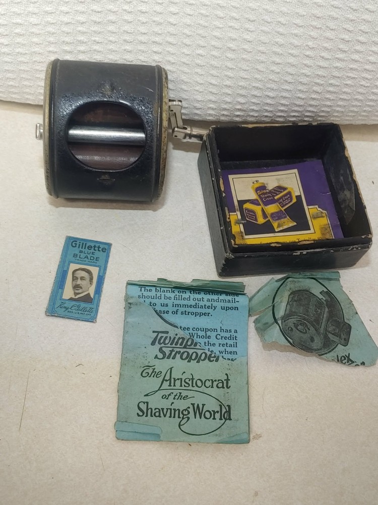 Stropper/ Razor blade sharpener vintage