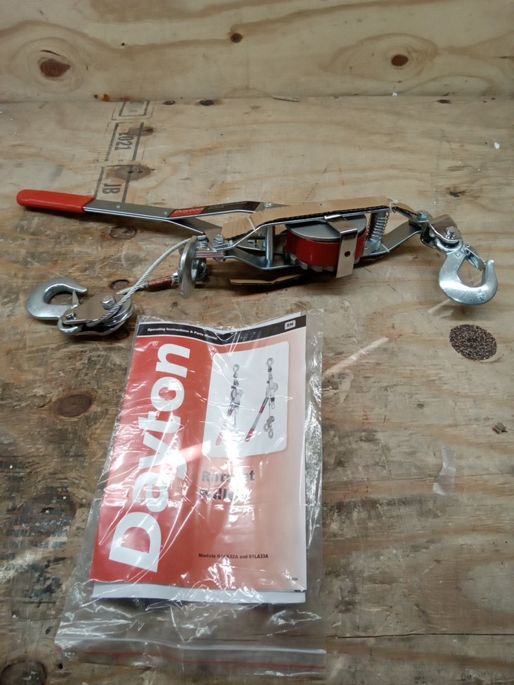 Dayton 61La33 1000/2000 Lbs. Cable Ratchet Puller