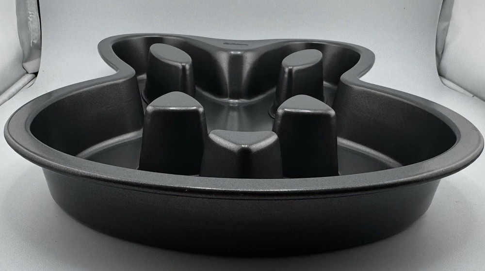 Wilton Bunny Rabbit Cake Pan 13” Nonstick Easter Spring Bakeware Mold