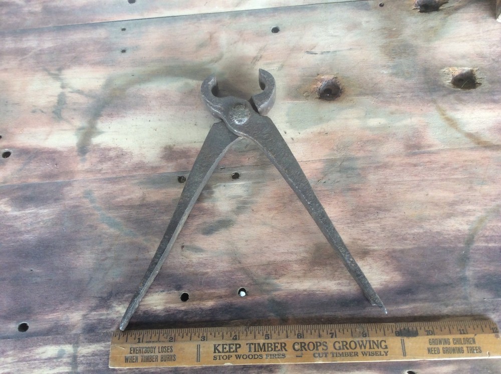Blacksmith Tools Nippers , Rustic Shabby Metal Antique Tools
