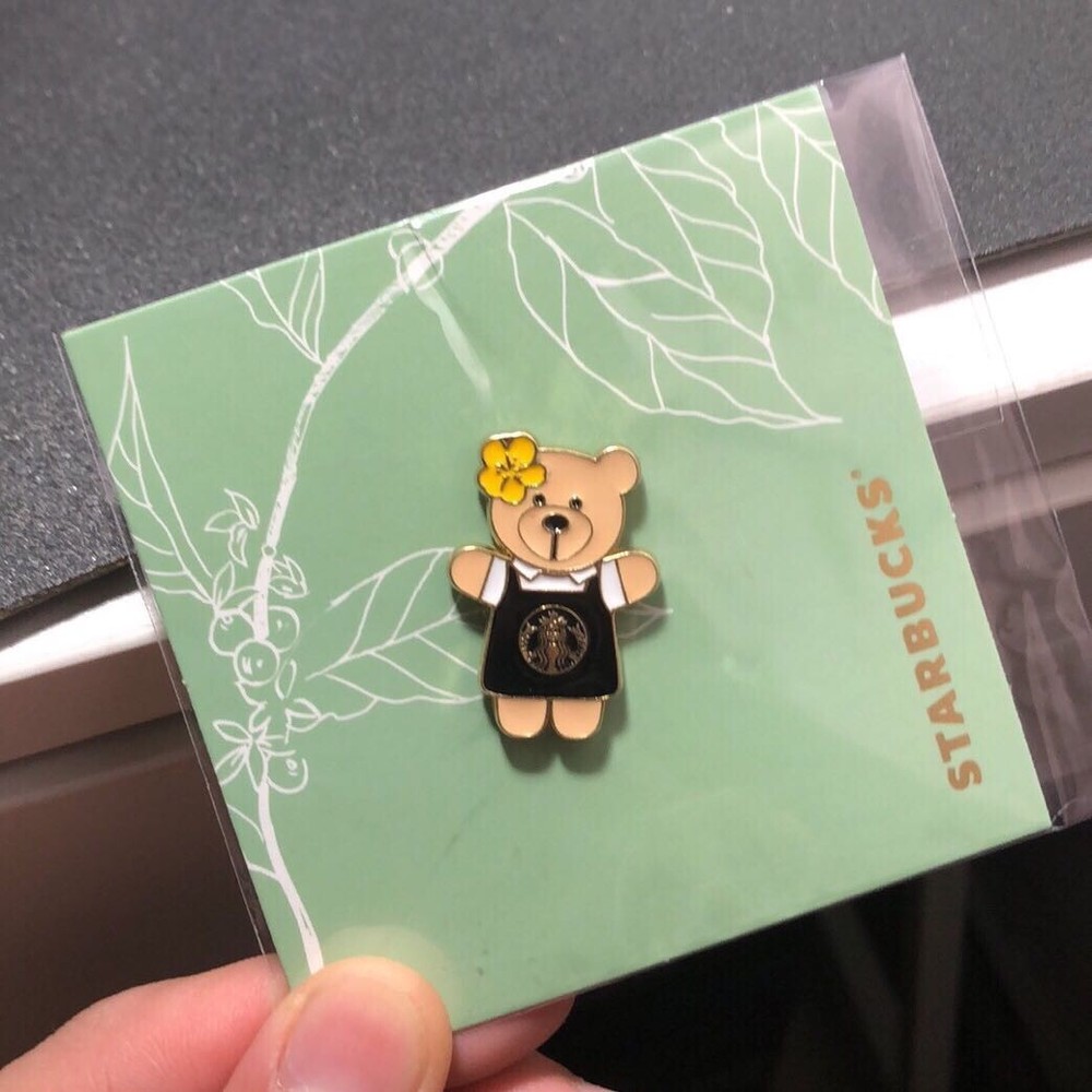 2019 China Starbucks Spring bear pin