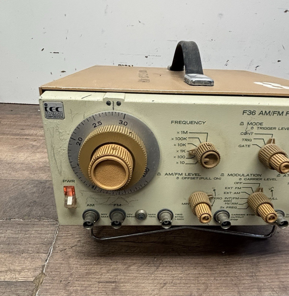 F36 AM/FM Function Generator