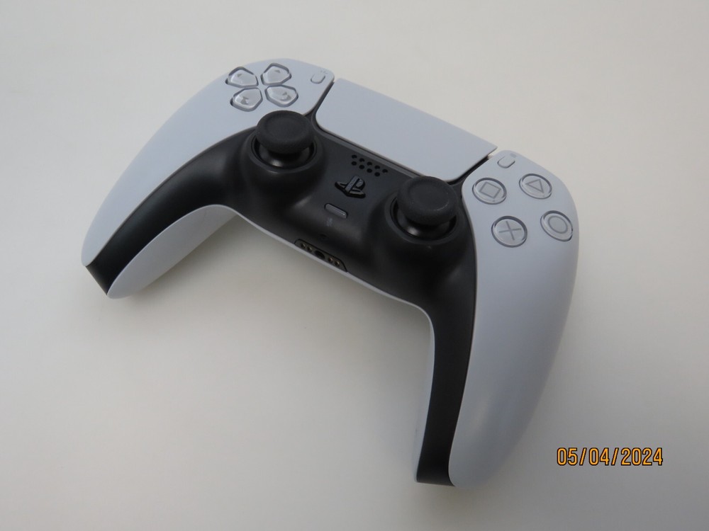 PlayStation 5 DualSense Wireless Controller - HALL EFFECT JOYSTICKS