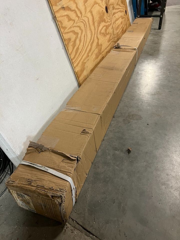 Quartet 684S Projection Screen, 84 X 84 In Viewable - NIB