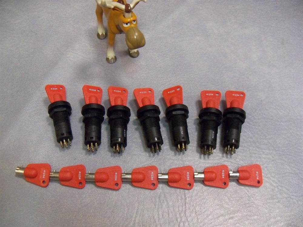 41234 NSF Key Switch Electronic 7 Pin Locking Switch for Control Panel- Lot of 7