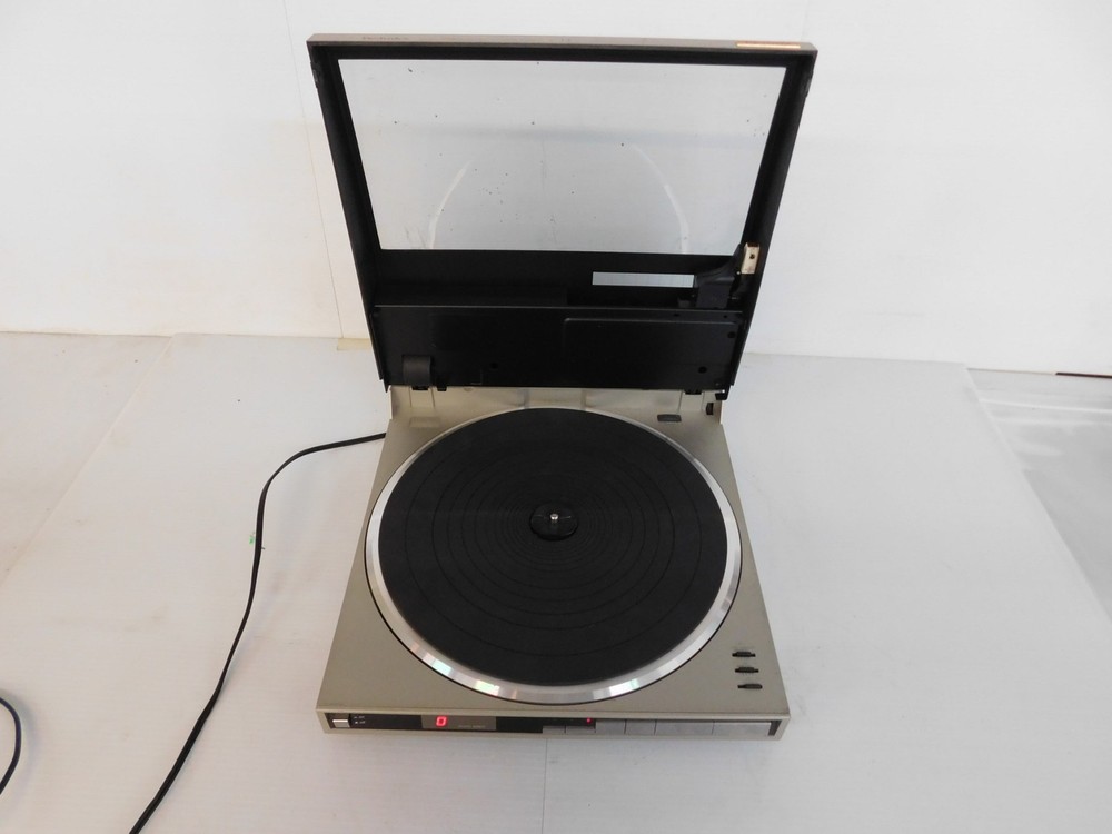 TECHNICS DIRECT DRIVE AUTOMATIC TURNTABLE SYSTEM SL-J2 (MPT17)